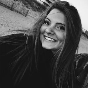 Meet your Posher, Caroline